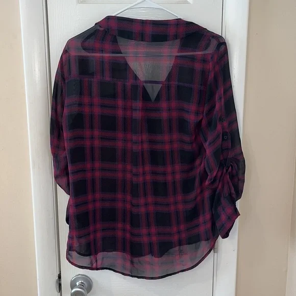 Express Button Down! Size Medium 😍 - Picture 5 of 8